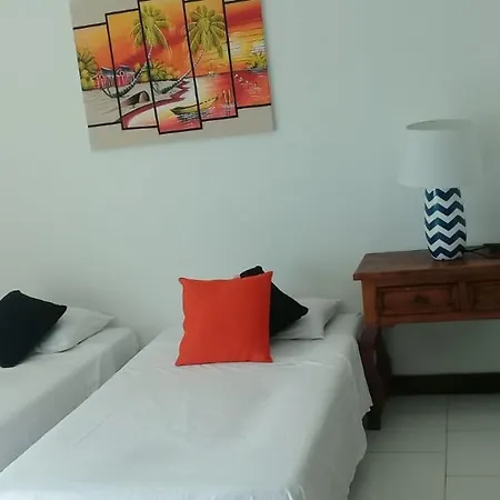 Morros 922 Alcoba Edificio Frente Al Mar Apartamento
